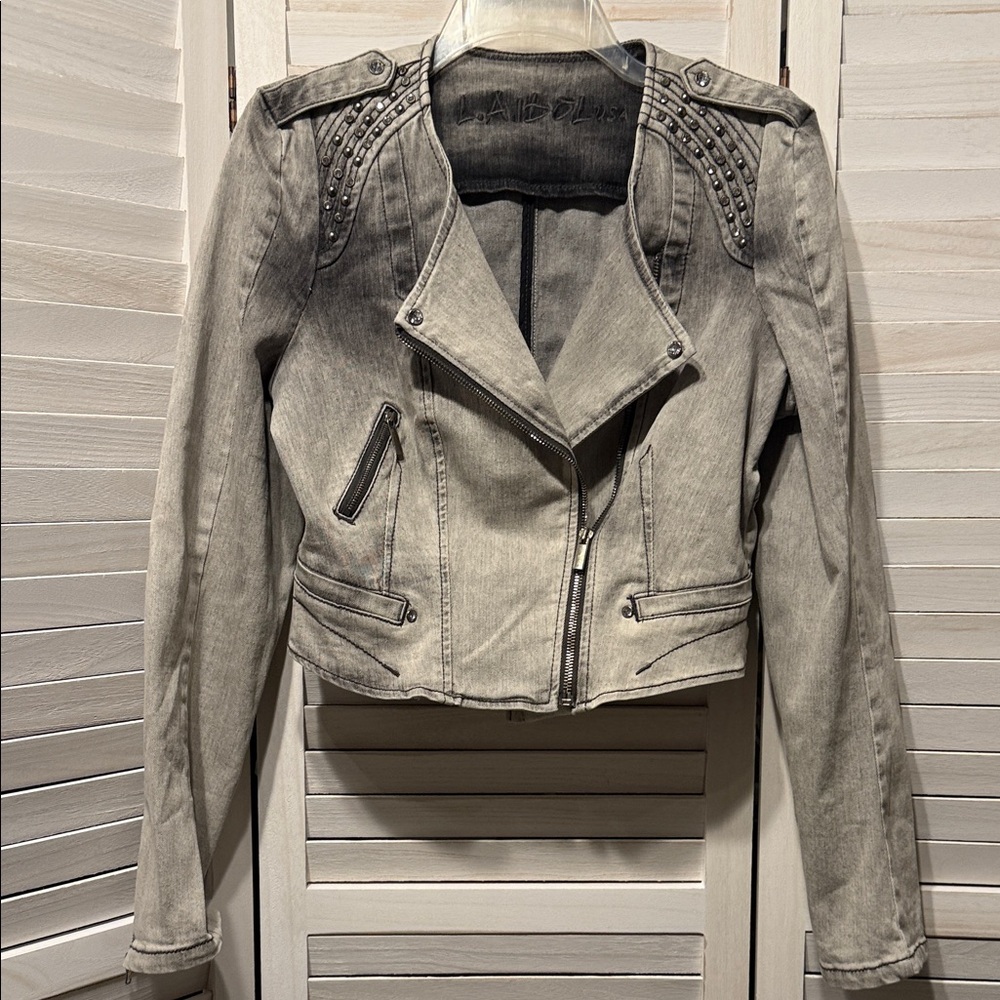 L.A. idol Women's Gray Studded Moto Jean Jacket. Size XL